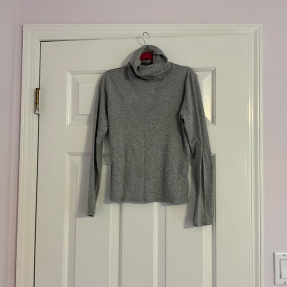 Set of 2 pcs Polo by Ralph Lauren Girls' Grey Cotton-Blend Turtlenecks - Picture 4 of 4